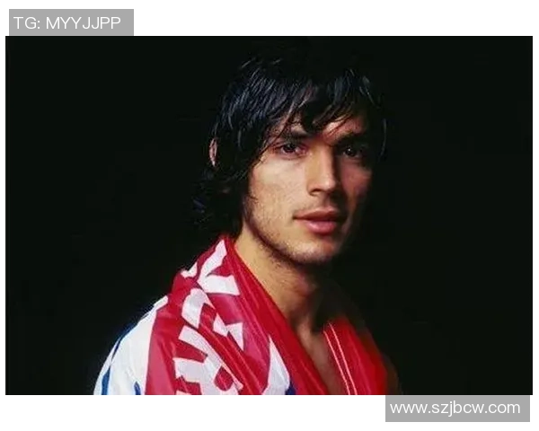 历史足球最帅球员排行 谁是你心目中的足球型男第一人